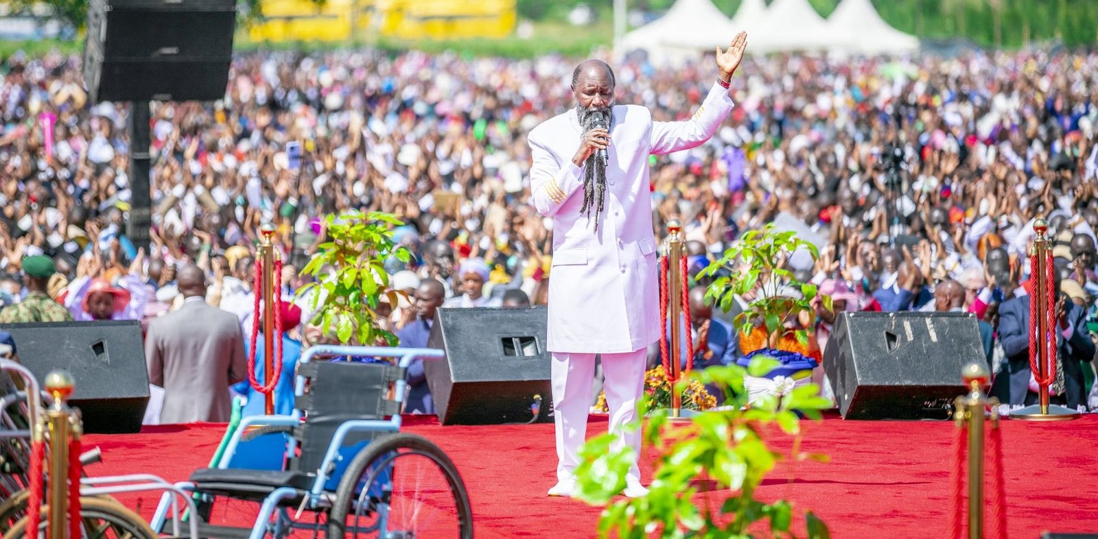 Prophet Dr. David Edward Owuor addressing a revival meeting